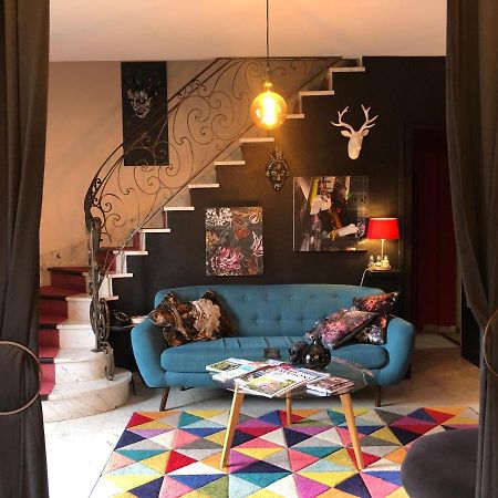 Saint-Germain-du-Corbeis Les Nuits Victoriennes Bed & Breakfast エクステリア 写真